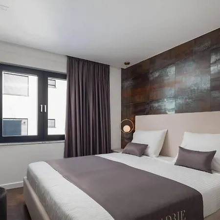 3 Bedroom Beautiful In Zidarici Apartment