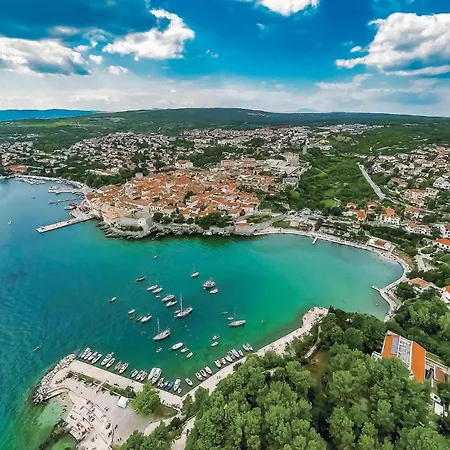 Front In Zidarici Apartmán *